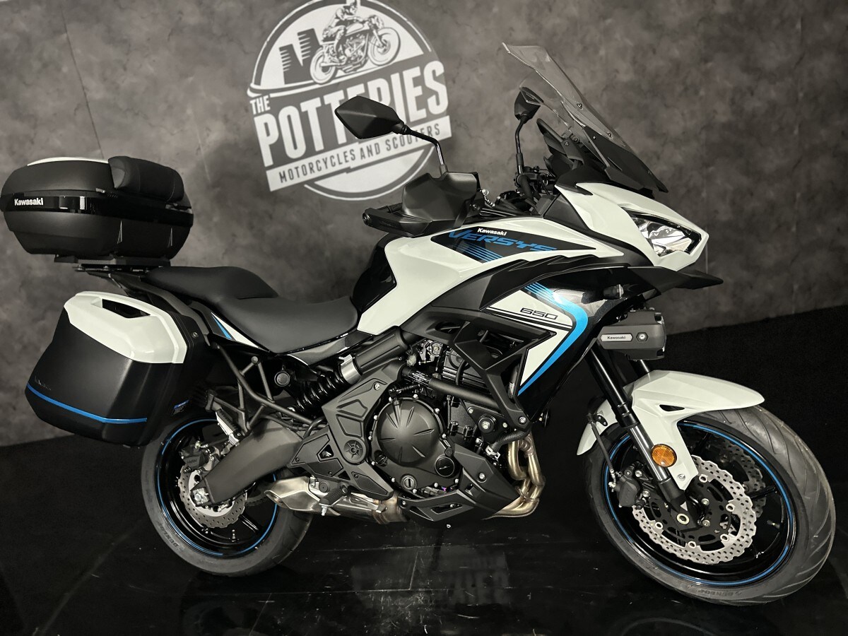 Kawasaki Versys 650 KLE650JRFNN BK2