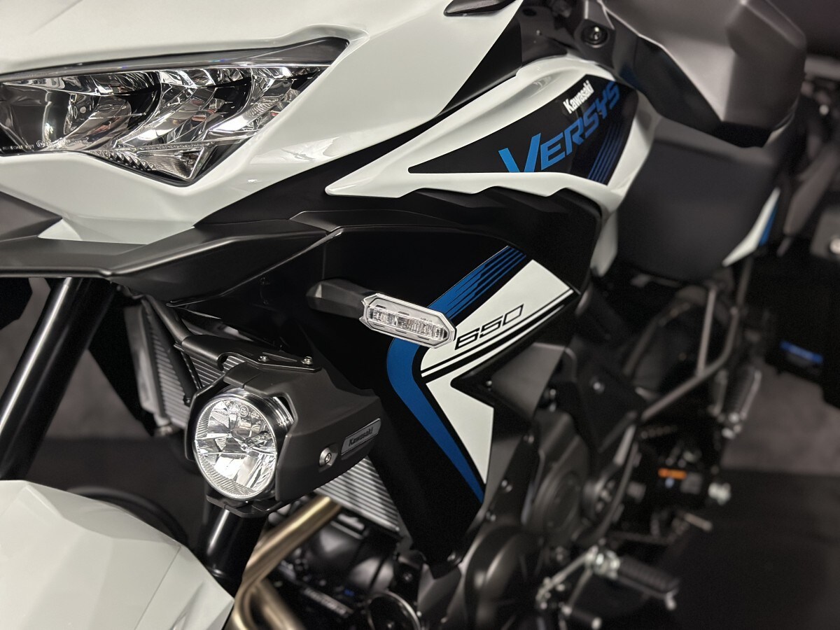Kawasaki Versys 650 KLE650JRFNN BK2