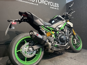 Used Kawasaki Z900 SE PERFORMANCE 2025 for sale - bike-77865935: Photo