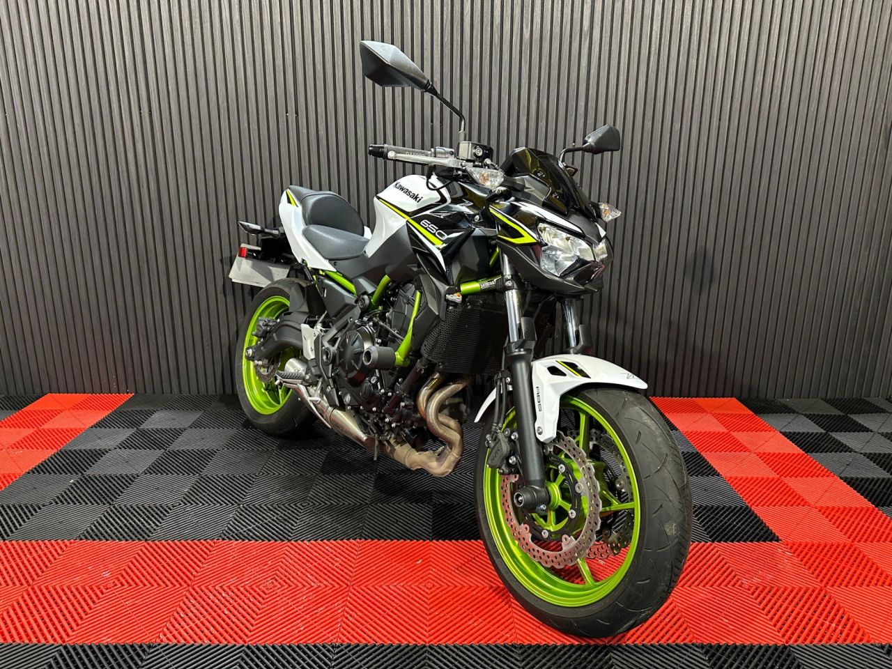 Used Kawasaki Z650 for sale - 78435293: Photo 8