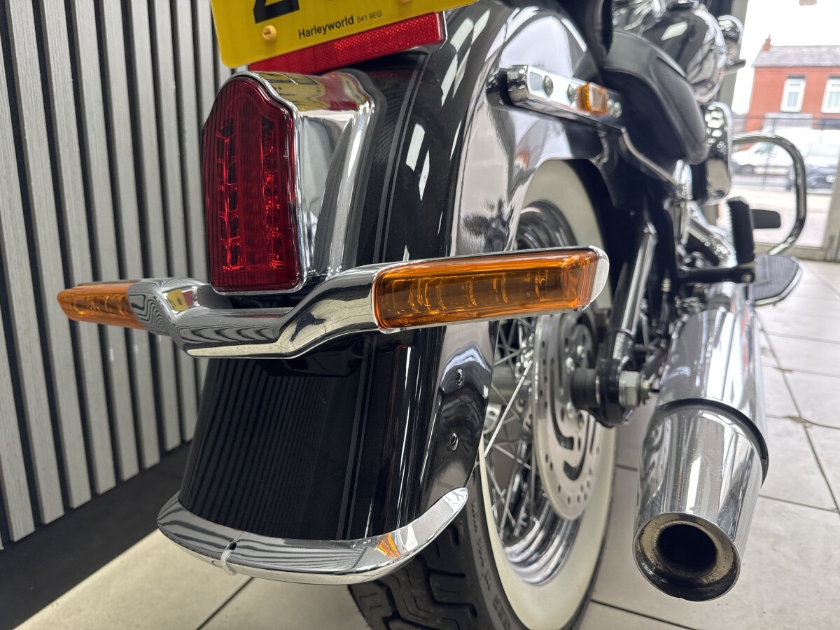 Harley-Davidson FLDE SOFTAIL DELUXE 1745