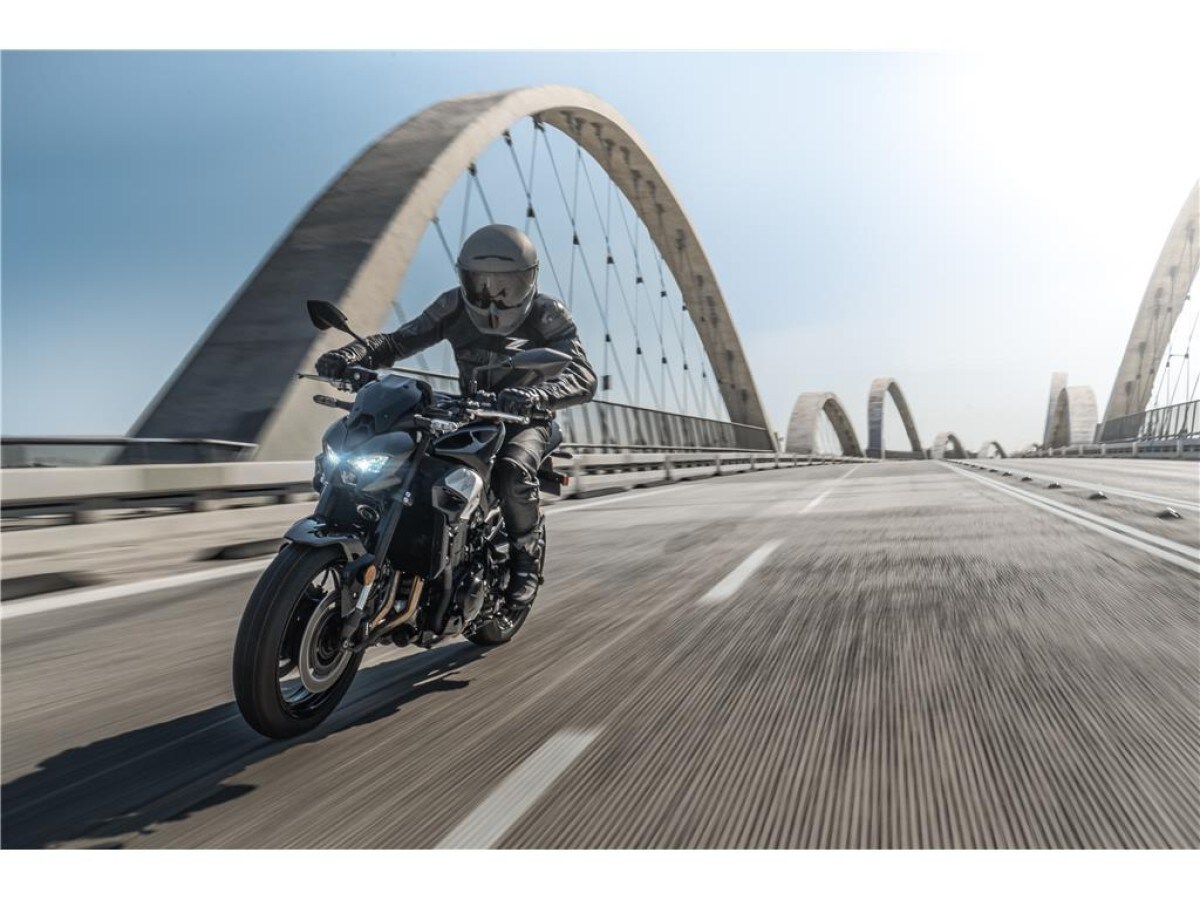 Kawasaki Z900 ZR900