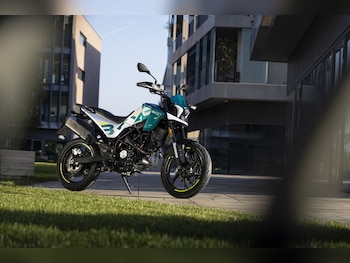 Used Benelli BKX 125 S undefined for sale - bike-77867930: Photo