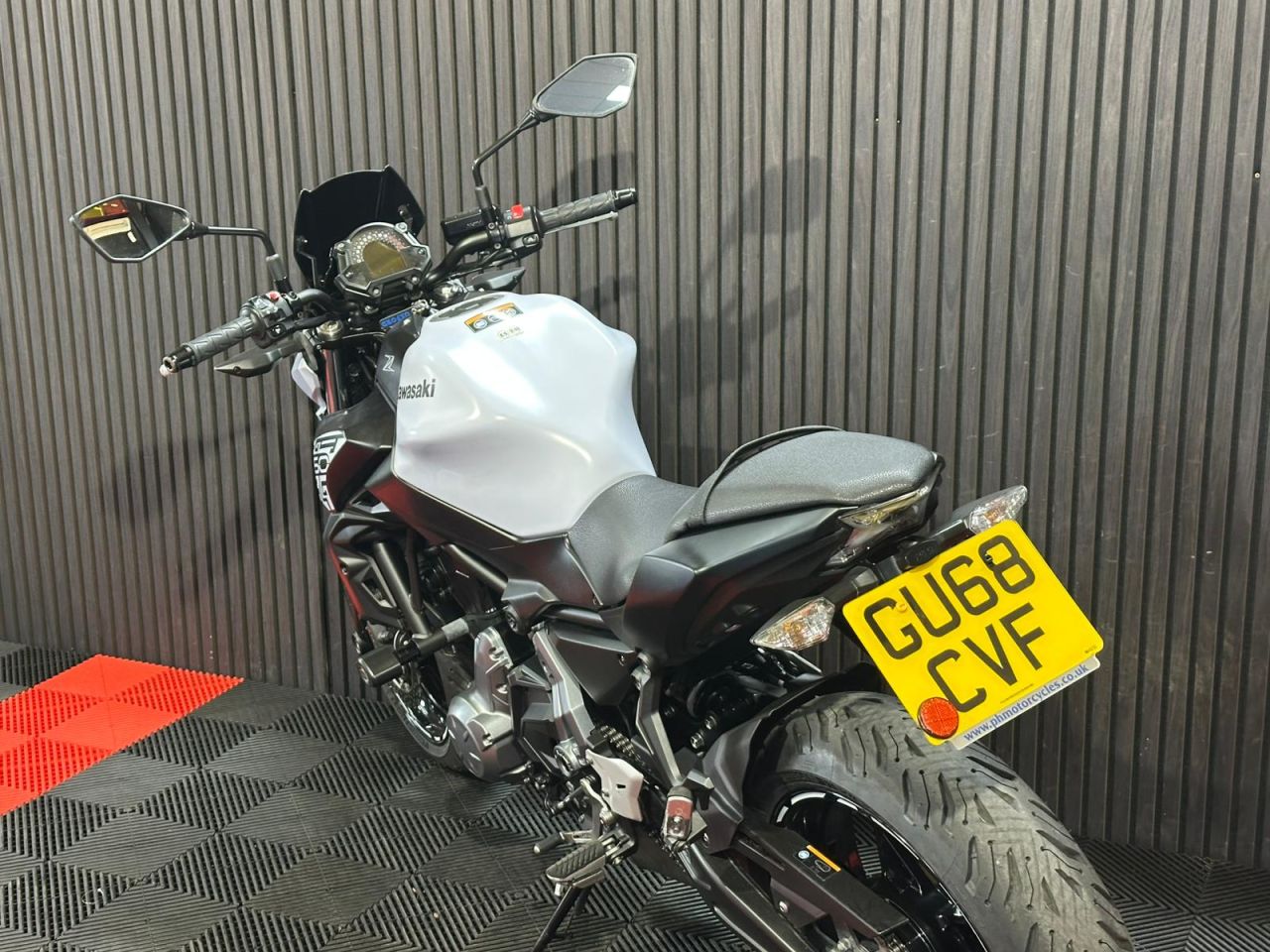 Used Kawasaki Z650 for sale - 78435151: Photo 25