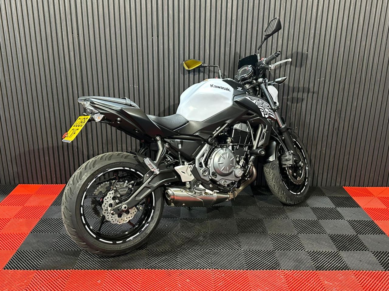 Used Kawasaki Z650 for sale - 78435151: Photo 7