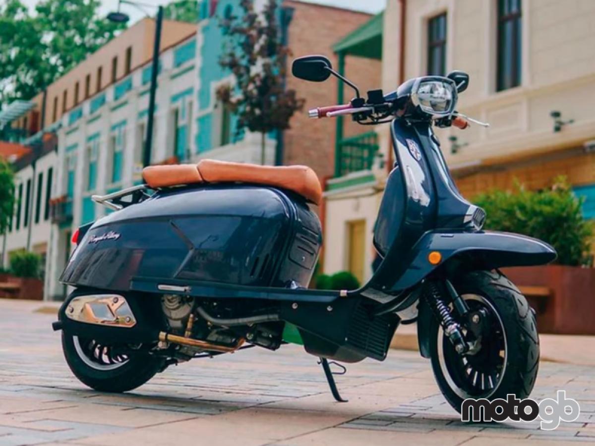 Royal Alloy GP 300 Single Colour PRE REG OFFER SAVE £300