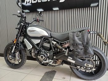 Used Ducati SCRAMBLER 1100 PRO DARK 2021 for sale - bike-77867644: Photo