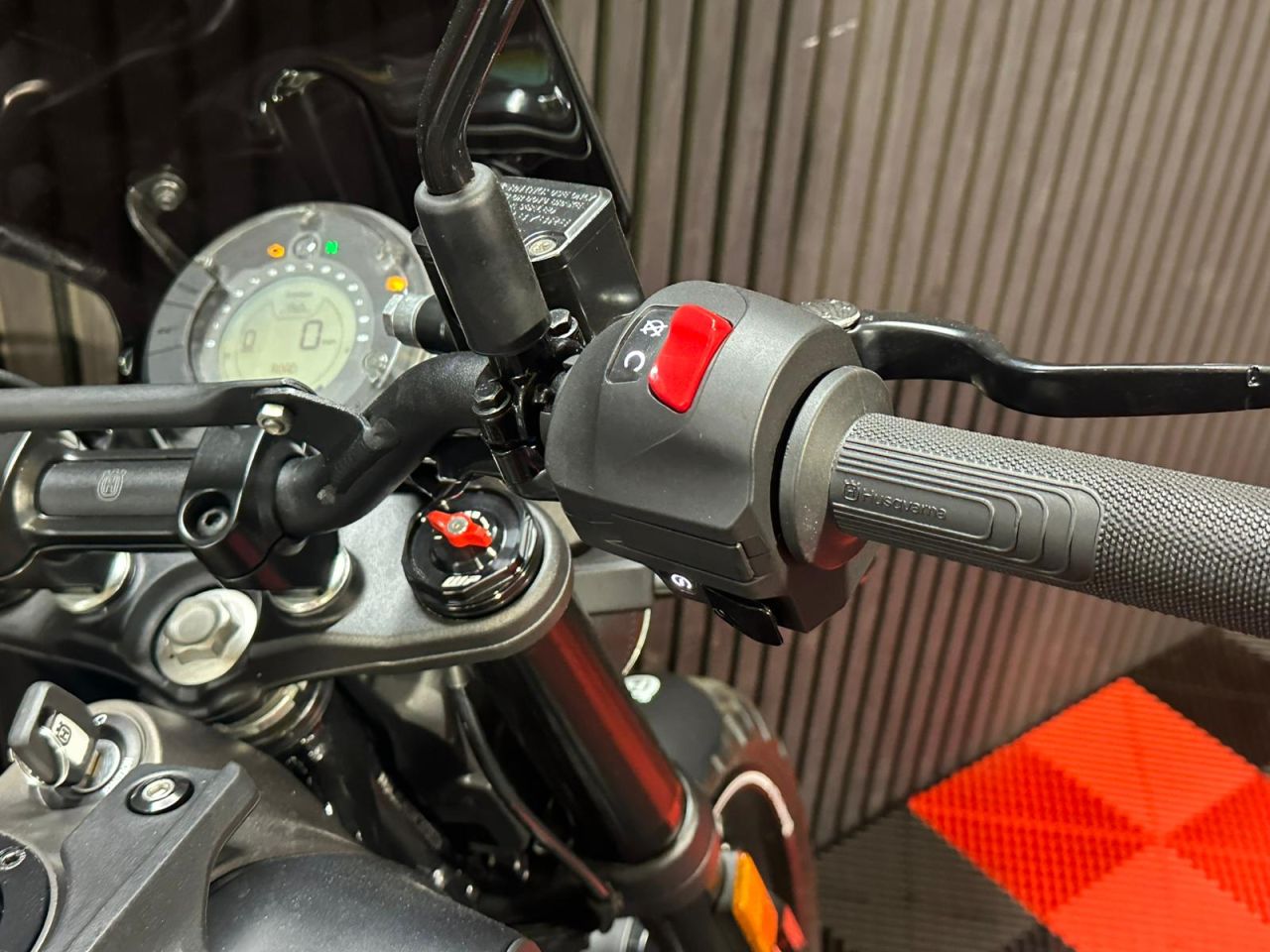 Used Husqvarna Svartpilen 401 for sale - 78434654: Photo 22