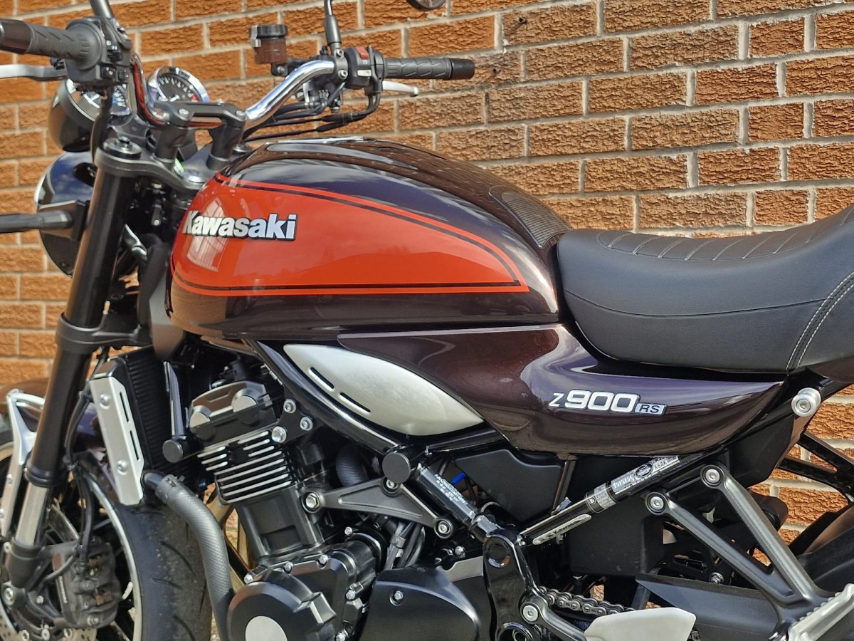 Kawasaki ZR 900 RS CJFB