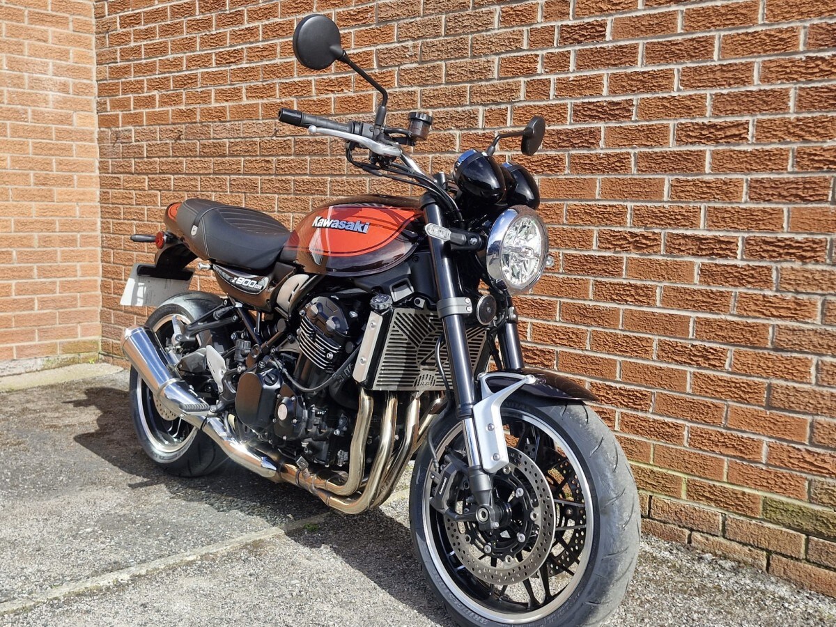 Kawasaki ZR 900 RS CJFB