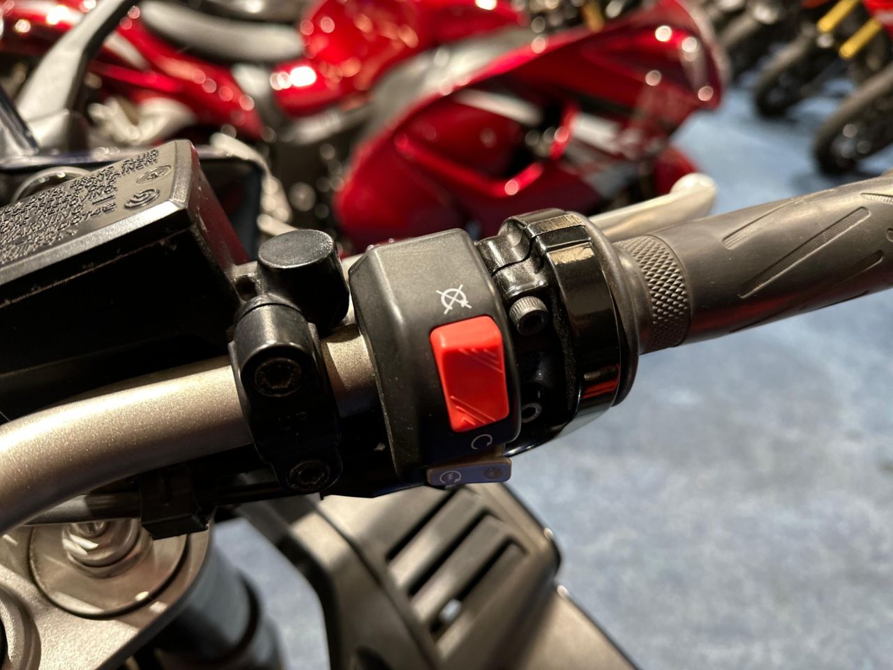 Used Yamaha FZ1 for sale - 78435337: Photo 24