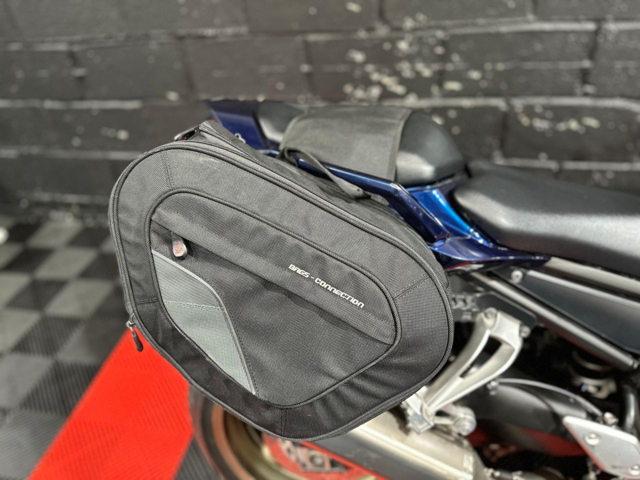 Used Yamaha FZ1 for sale - 78435337: Photo 25