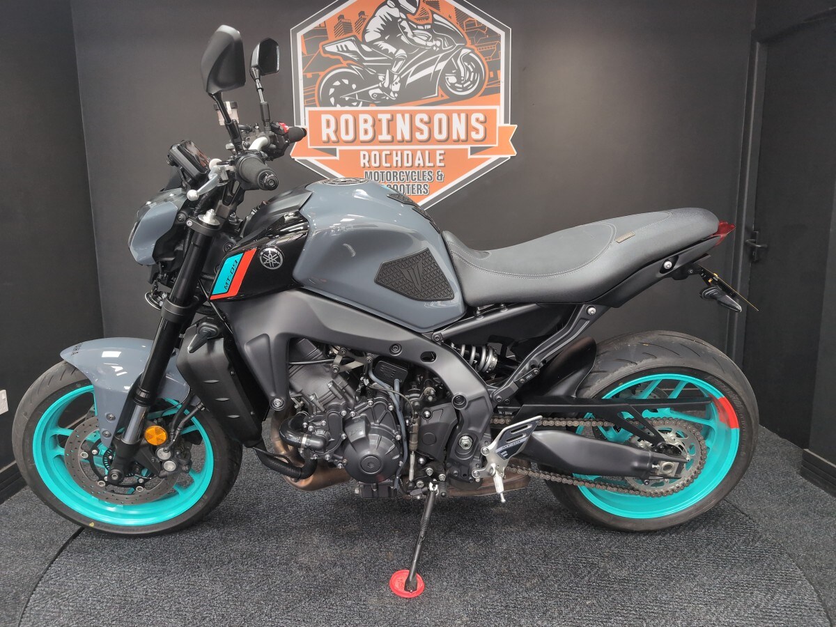 Yamaha MT-09 (MTN890)