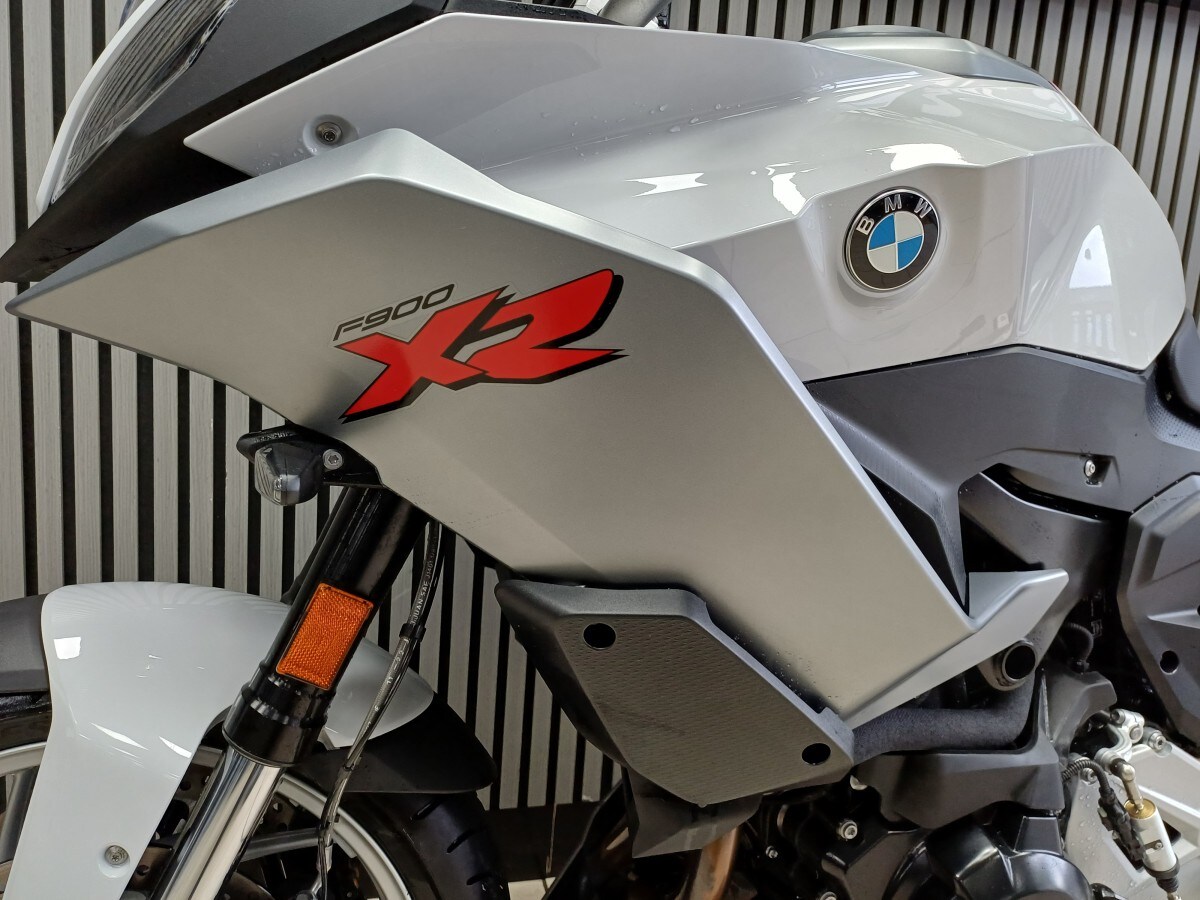 BMW F 900 XR