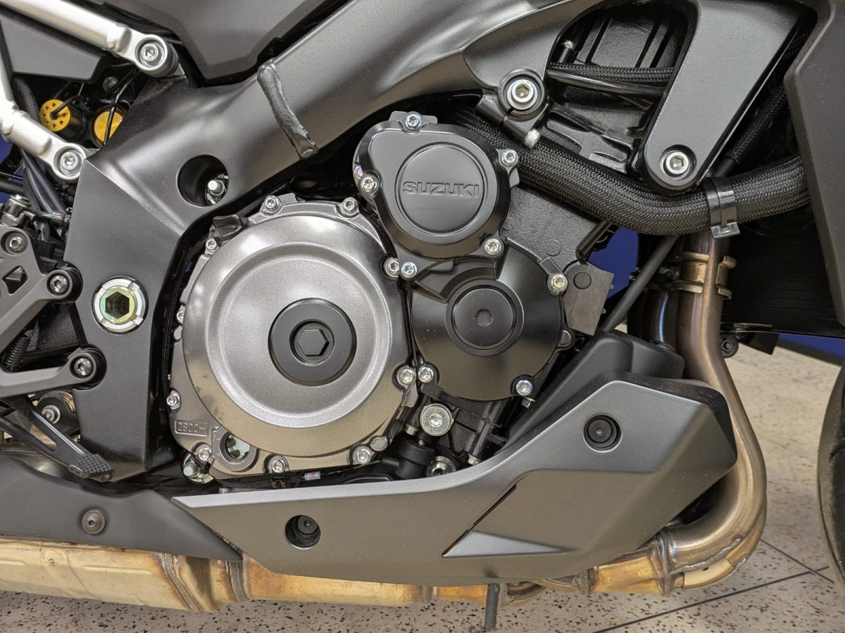 Suzuki GSXS 1000 GX+