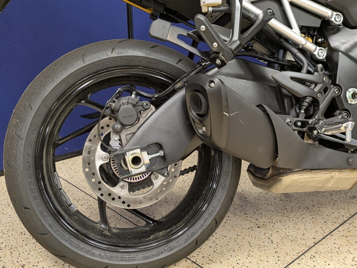 Suzuki GSXS 1000 GX+