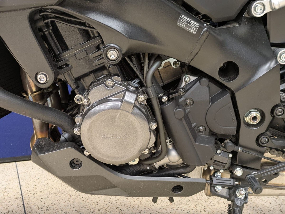 Suzuki GSXS 1000 GX+