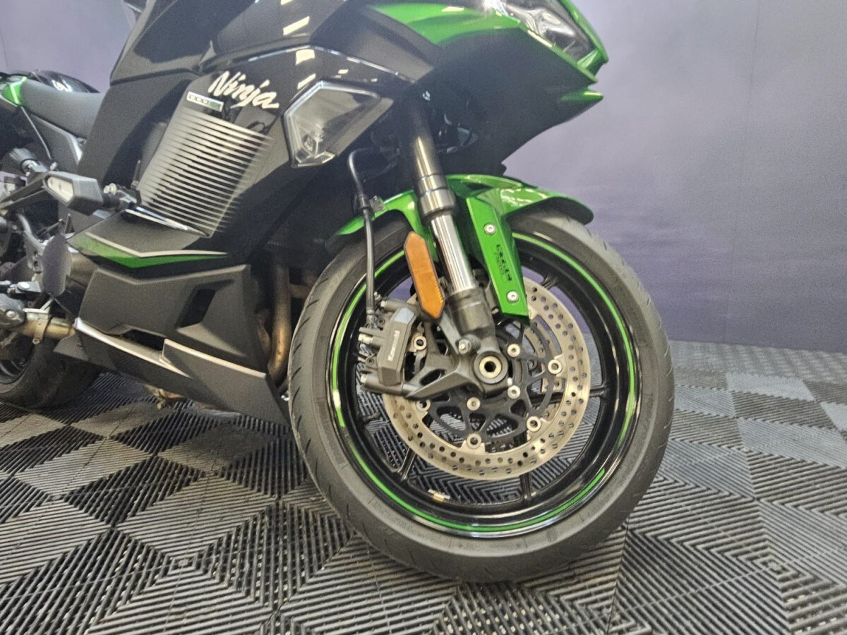 Kawasaki ZX 1002 KPFAN