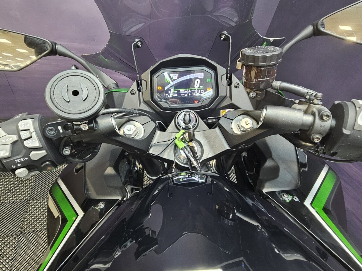 Kawasaki ZX 1002 KPFAN