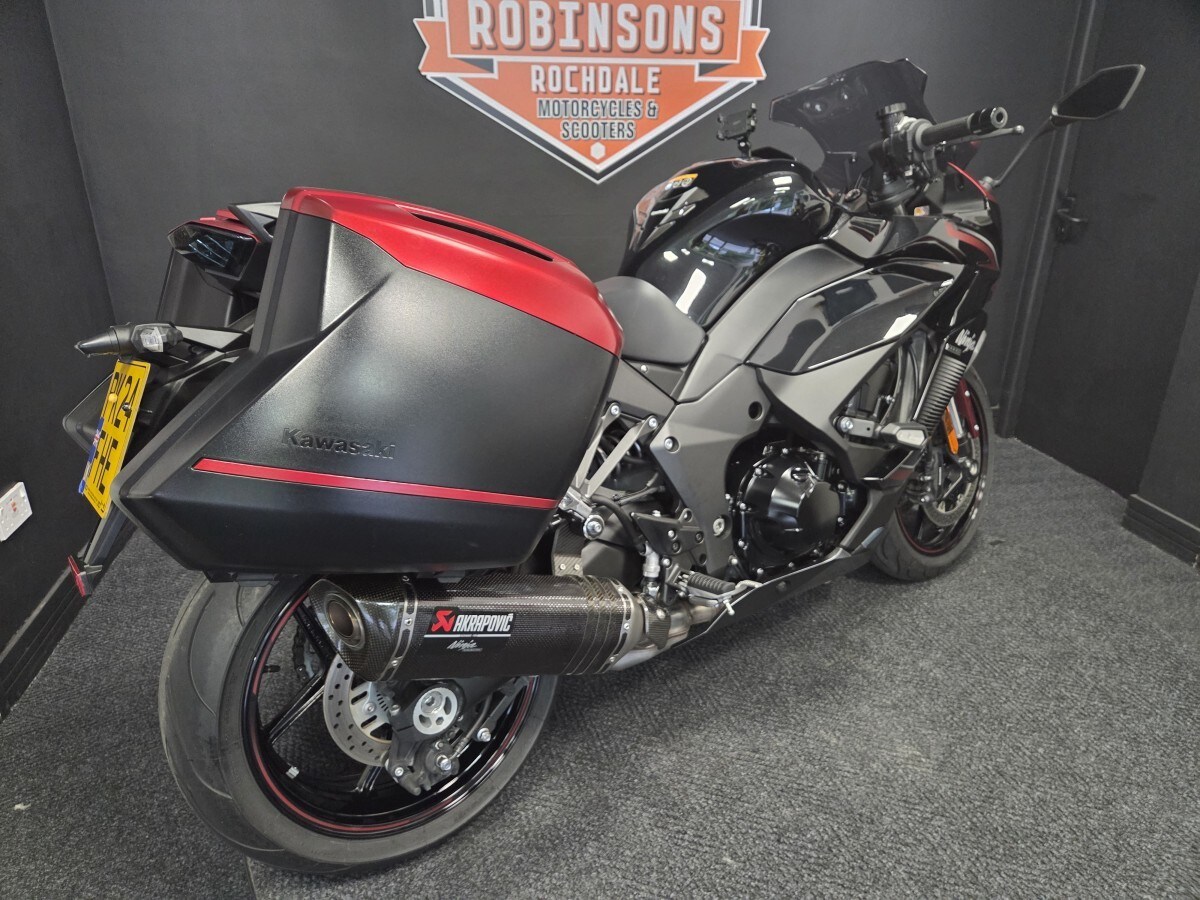 Kawasaki Ninja 1000SX Performance Tourer