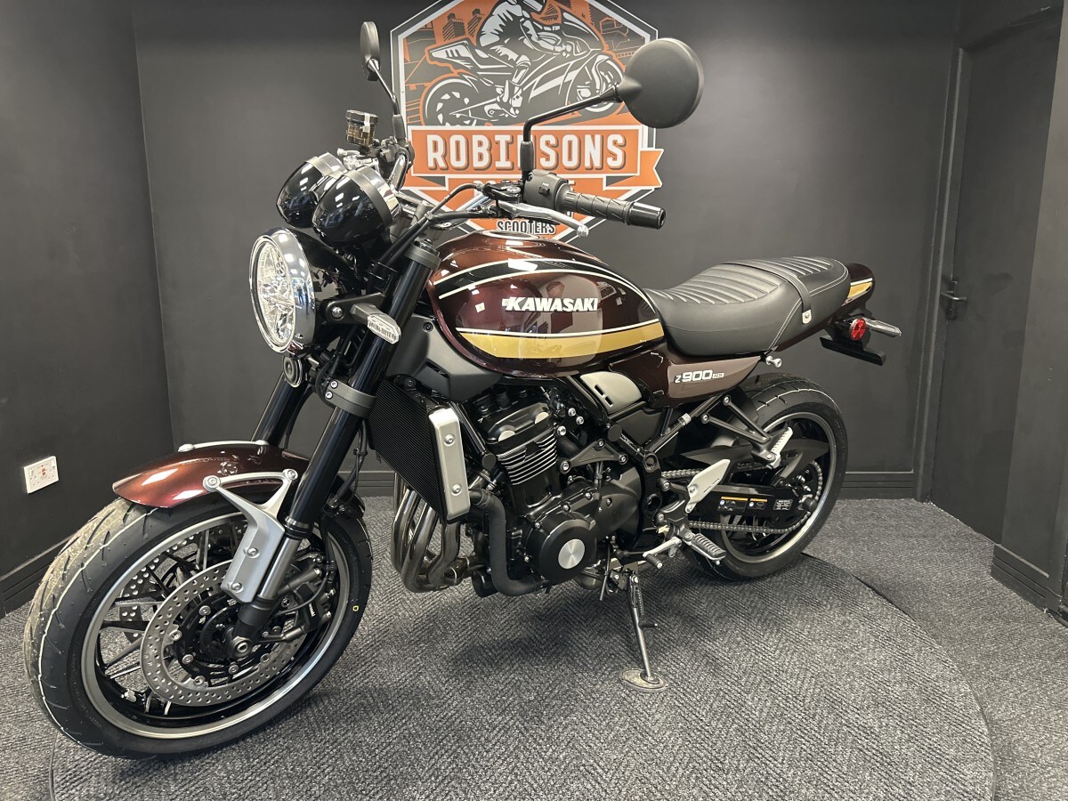 Kawasaki Z900RS