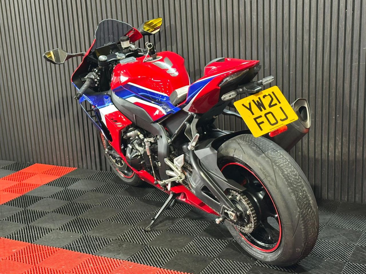 Used Honda CBR1000RR-R FIREBLADE for sale - 78904567: Photo 11