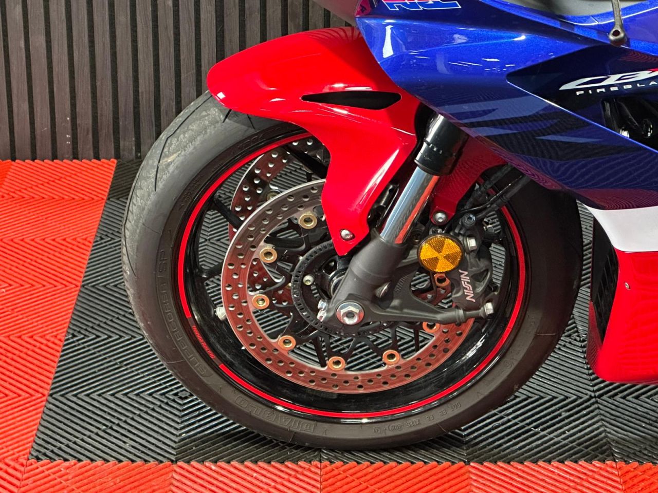 Used Honda CBR1000RR-R FIREBLADE for sale - 78904567: Photo 17