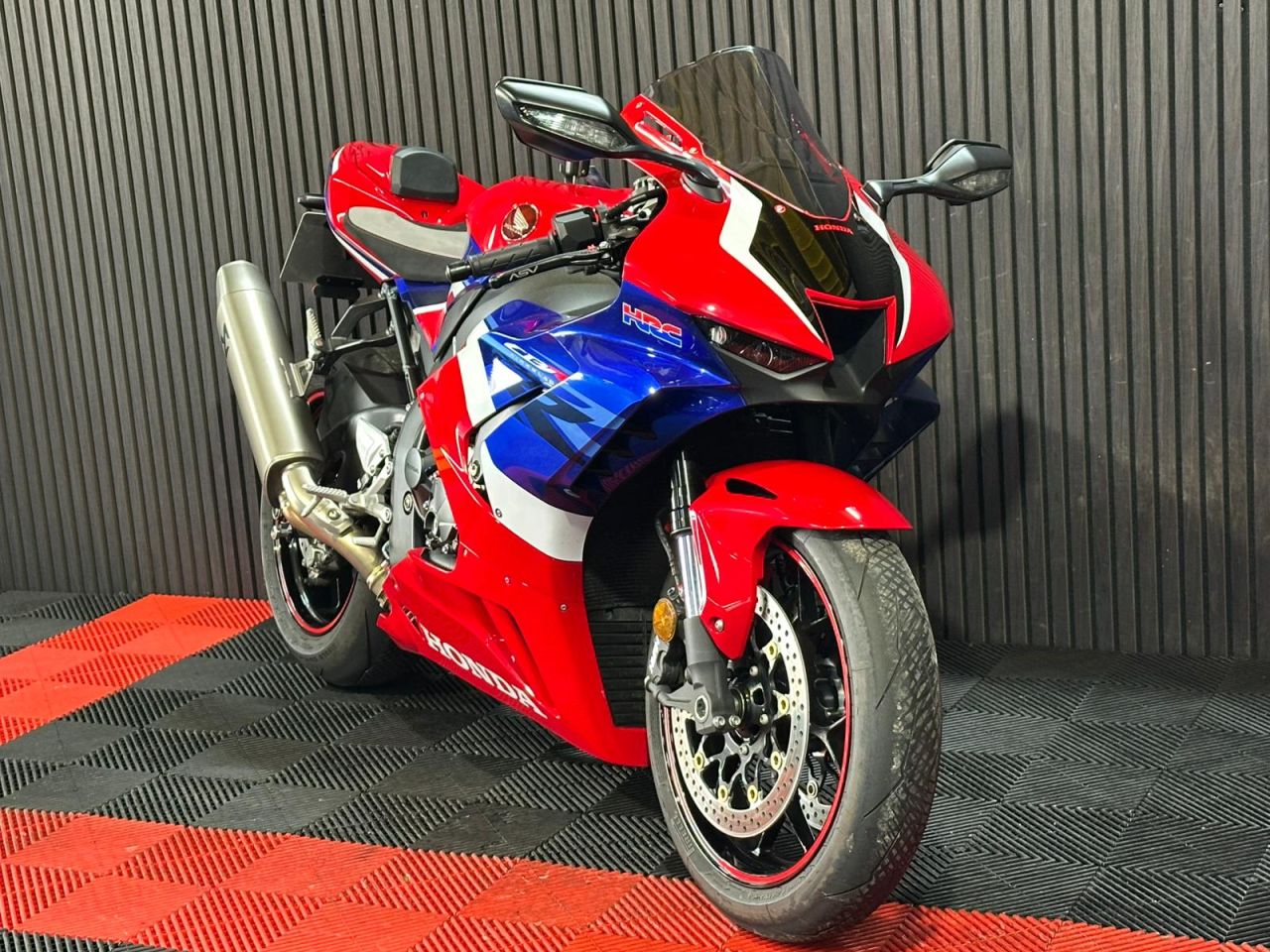 Used Honda CBR1000RR-R FIREBLADE for sale - 78904567: Photo 8