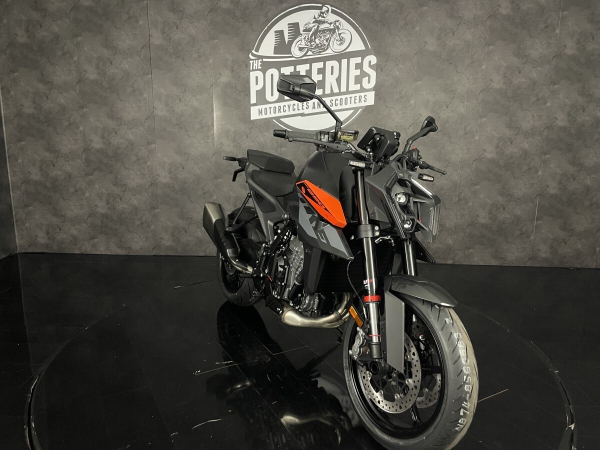 KTM 990 Duke