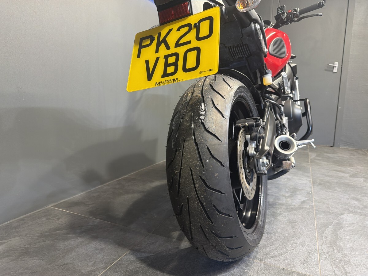 Yamaha XSR900