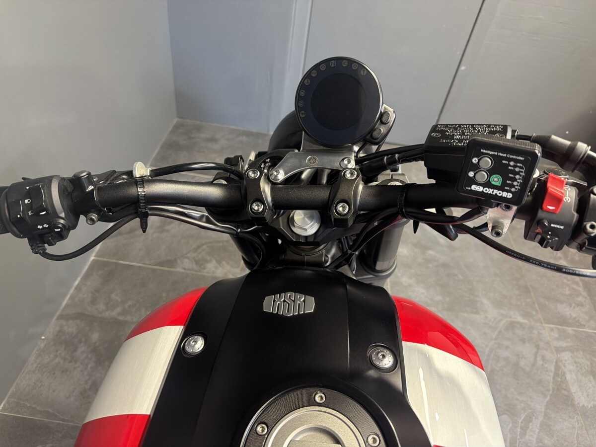 Yamaha XSR900