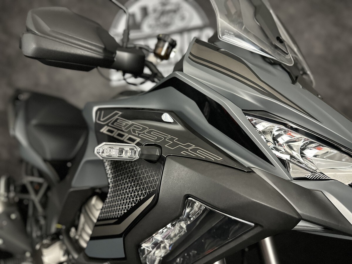 Kawasaki Versys 1000 SE KLZ1000DRFNN BK1