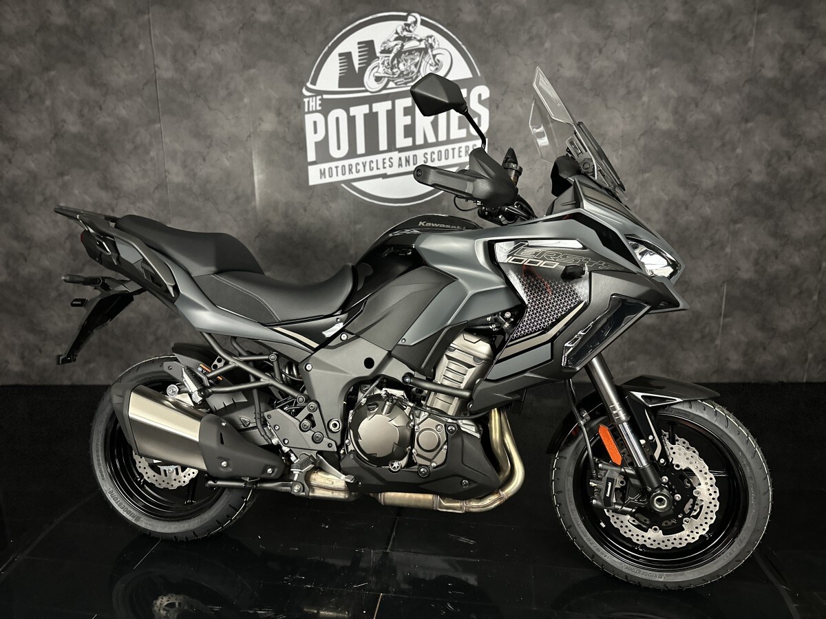 Kawasaki Versys 1000 SE KLZ1000DRFNN BK1