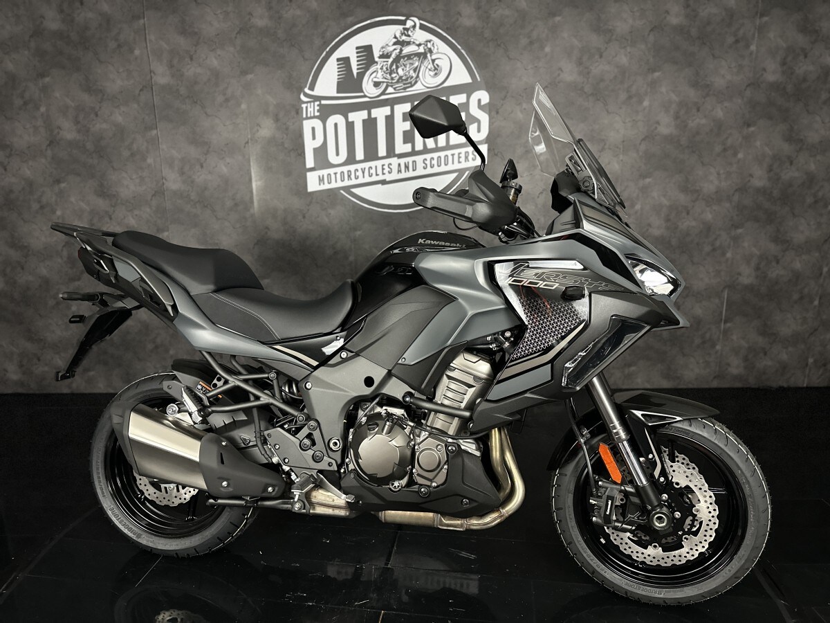 Kawasaki Versys 1000 SE KLZ1000DRFNN BK1