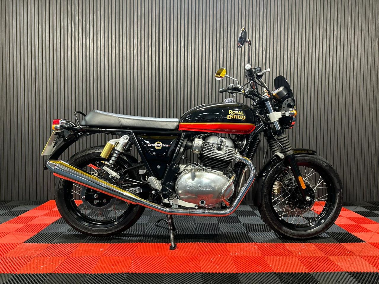 Used Royal Enfield Interceptor 650 for sale - 78434941: Photo 2