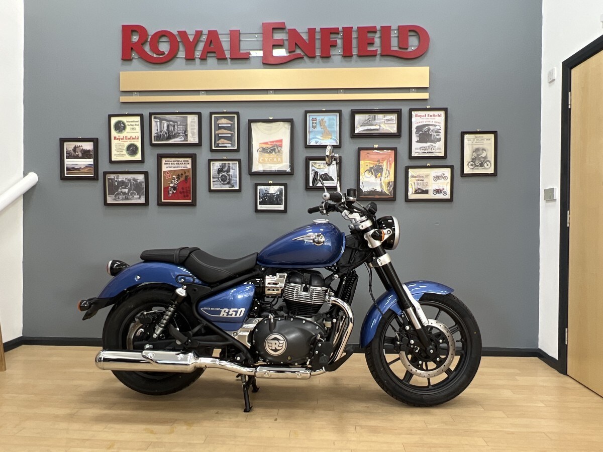 Royal Enfield SUPER METEOR 650 Astral
