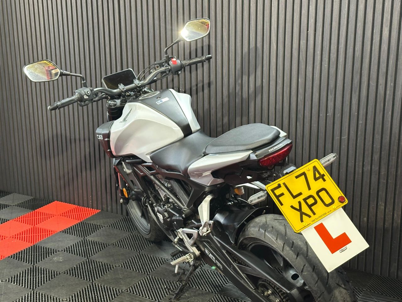Used Honda CB125R for sale - 78434779: Photo 24