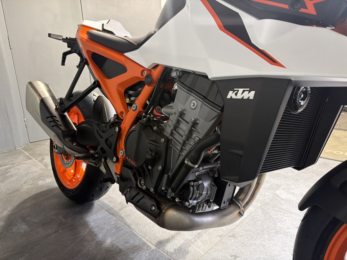 KTM 990 DUKE R