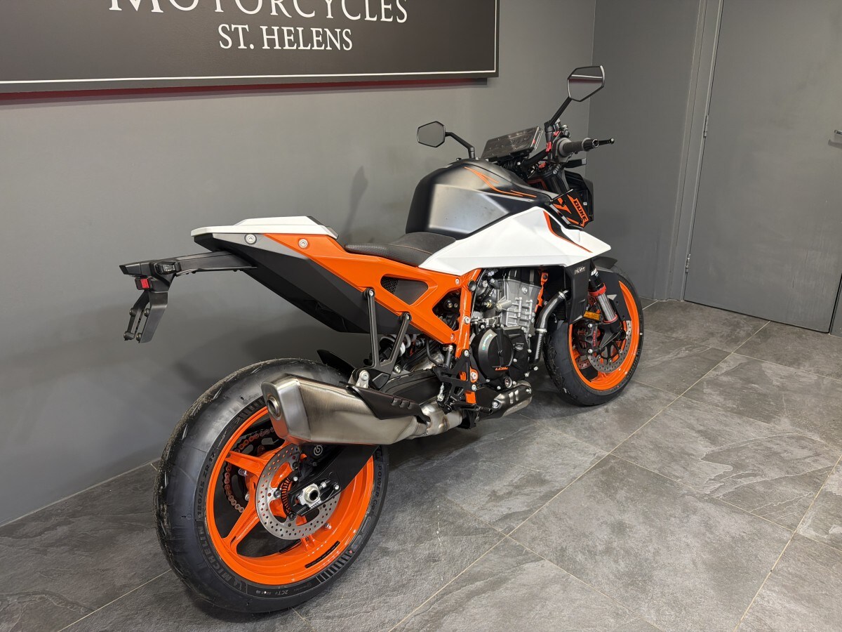 KTM 990 DUKE R