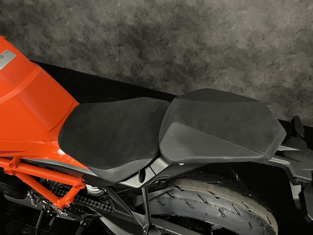 KTM 1390 Super Duke R EVO