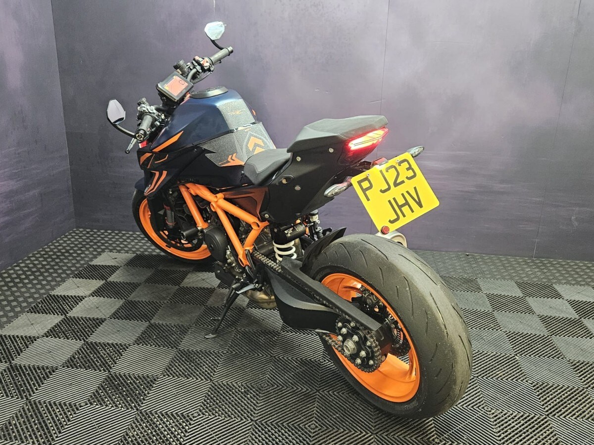 KTM 1290 SUPERDUKE R