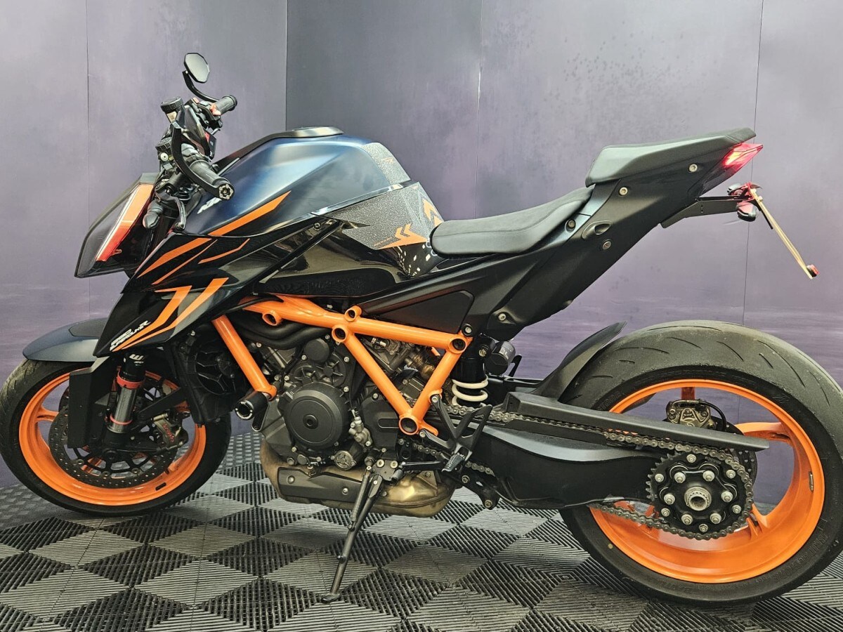 KTM 1290 SUPERDUKE R