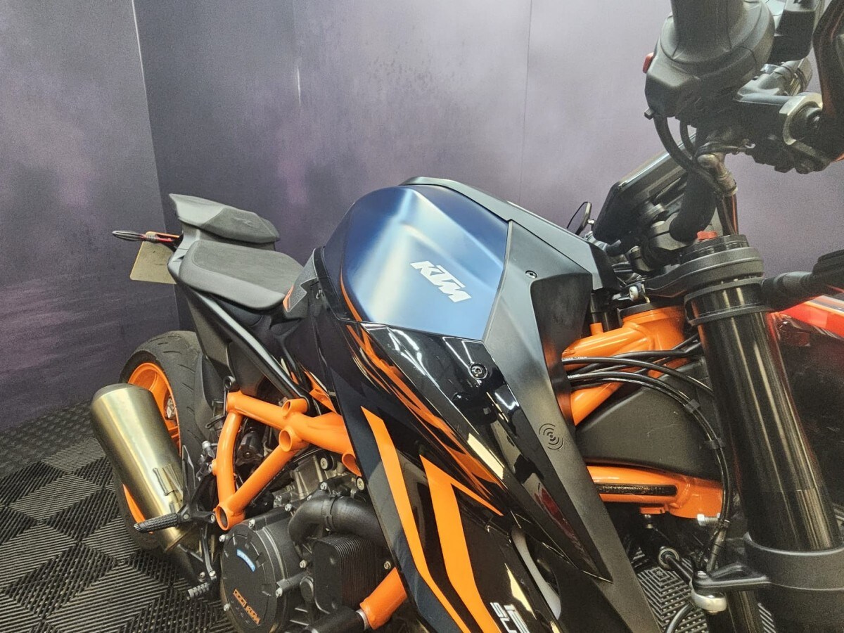 KTM 1290 SUPERDUKE R