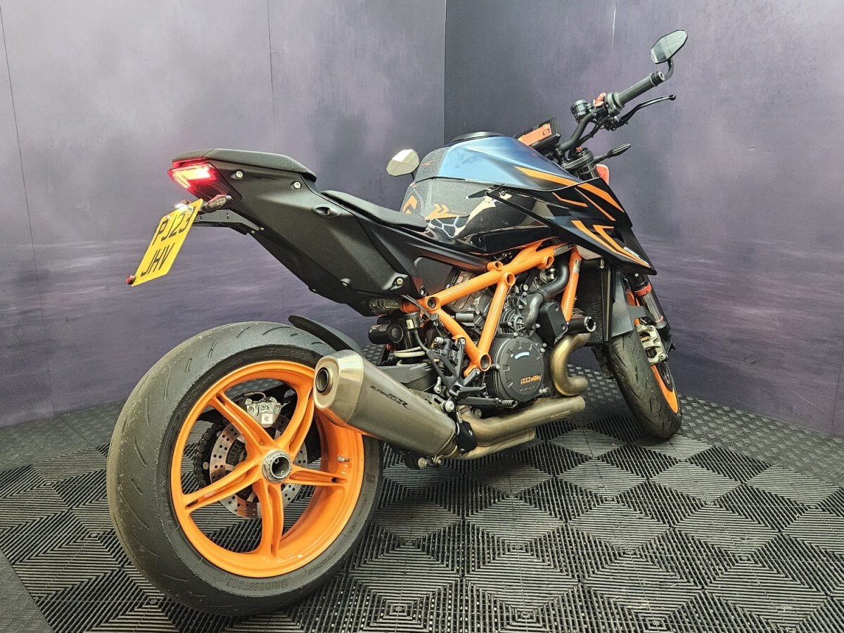 KTM 1290 SUPERDUKE R