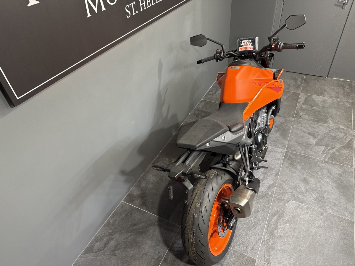 KTM 990 Duke