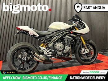 Used Triumph Speed Triple 1200 undefined for sale - bike-78984876: Photo