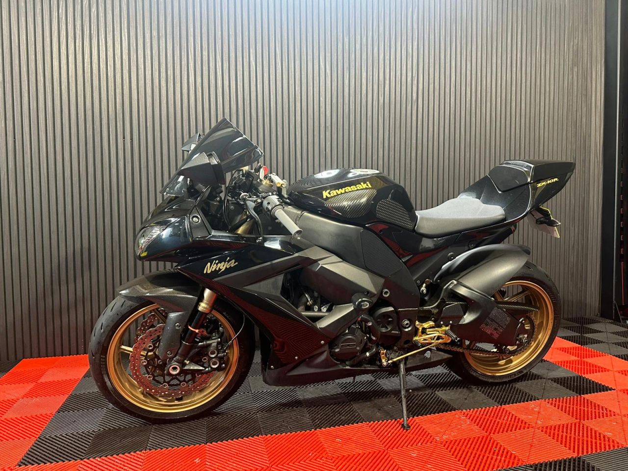 Used Kawasaki Ninja ZX-10R for sale - 78434479: Photo 9