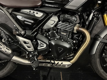 Used Triumph SCRAMBLER 400X 2024 for sale - bike-77866414: Photo