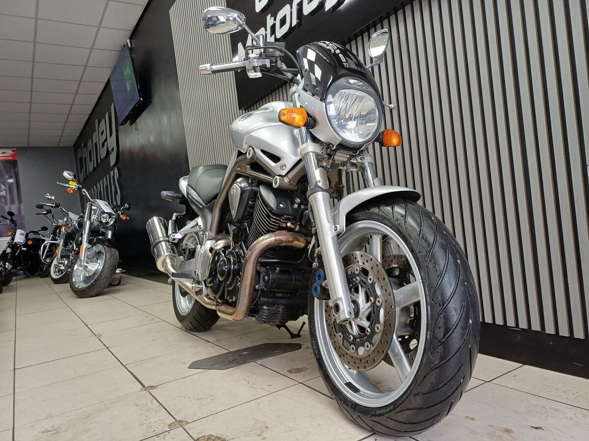 Yamaha BT1100 BULLDOG