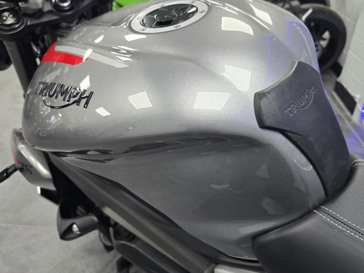 Triumph STREET TRIPLE 765 RS